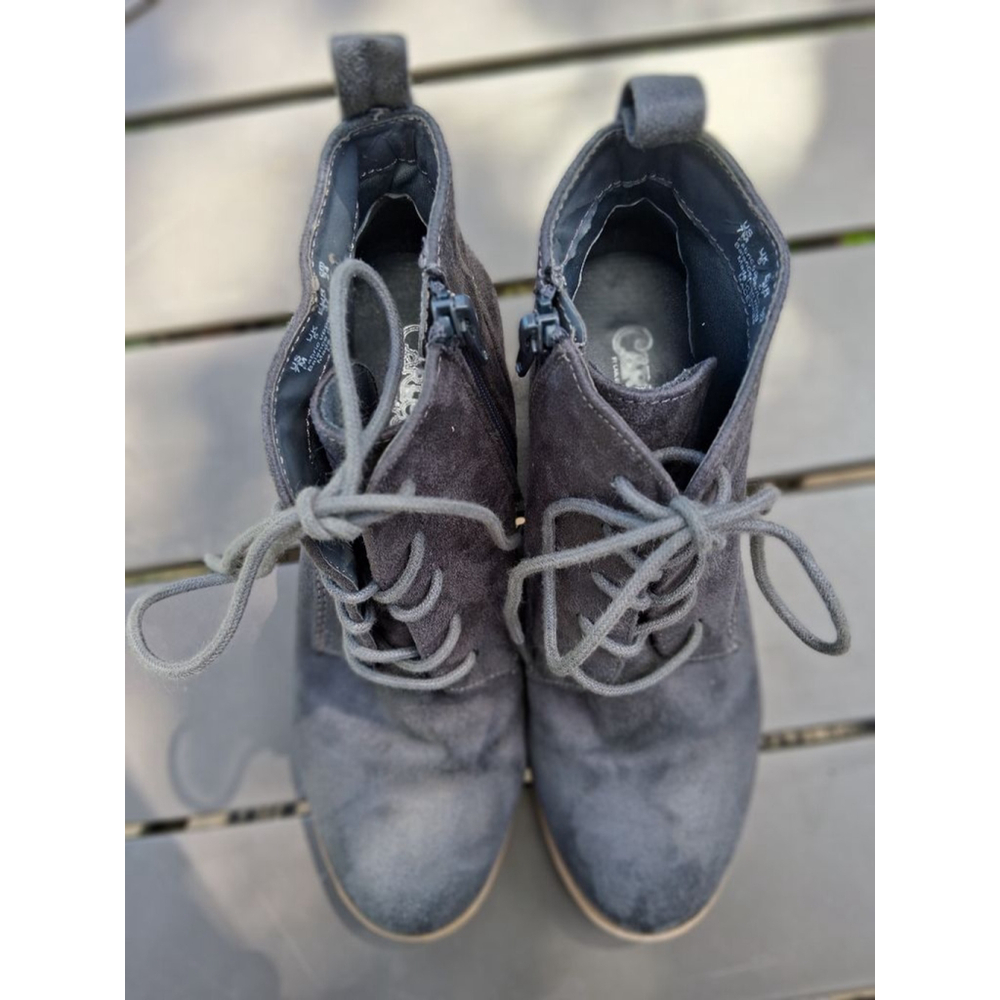 Carlos Santana "Macey" Grey Suede Ankle Boots Booties US 7 Boho Chic Classic - Picture 10 of 15